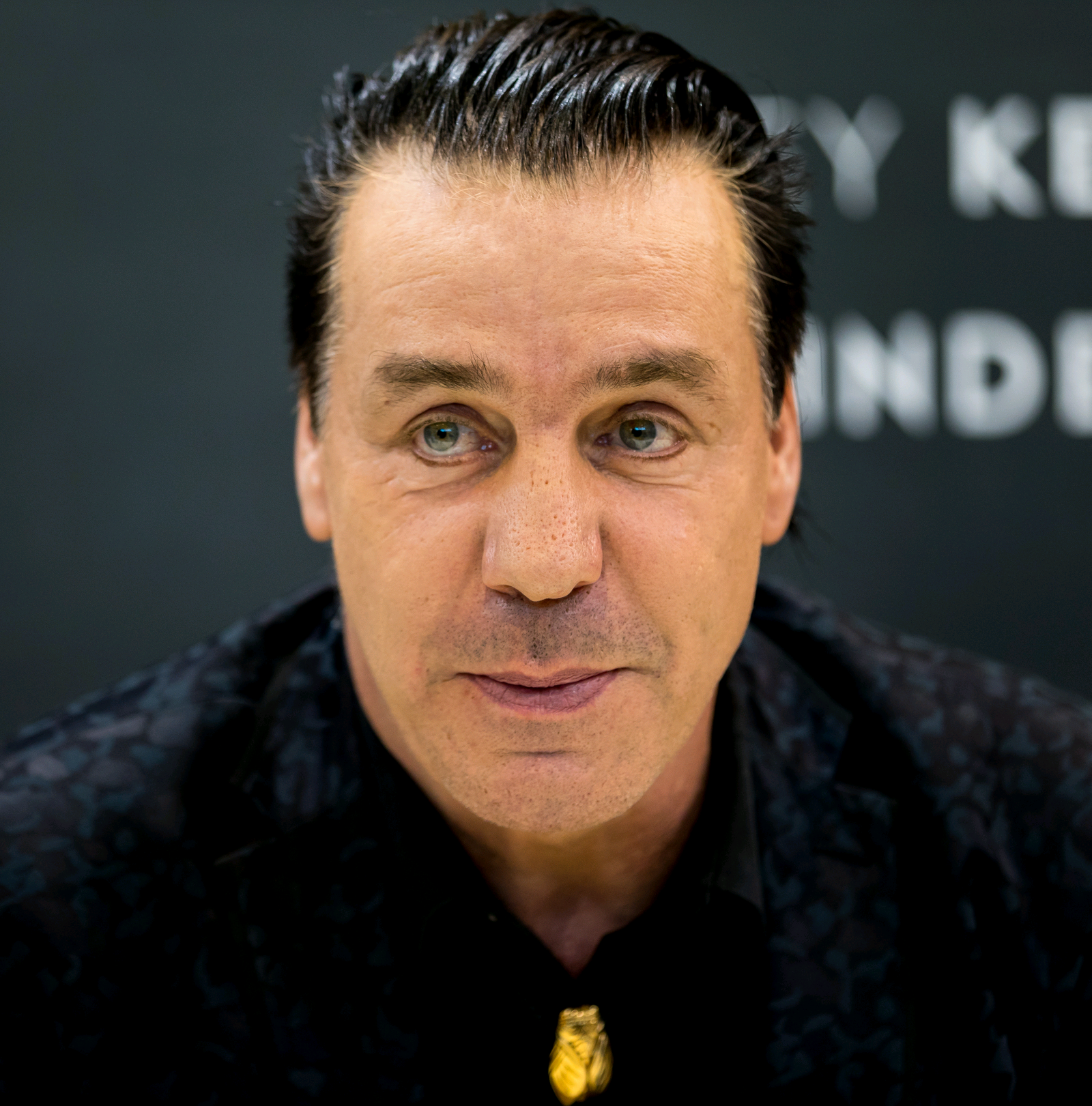 Till_Lindemann_-_2017287141036_2017-10-14_Buchmesse_-_Sven_-_1D_X_MK_II_-_188_-_AK8I8026